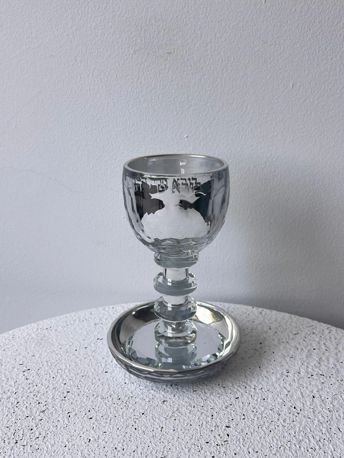 כוס קידוש מהודרת בצבע כסוף