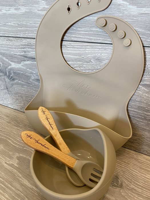 סינר וסט אוכל מסיליקון בצבע באג