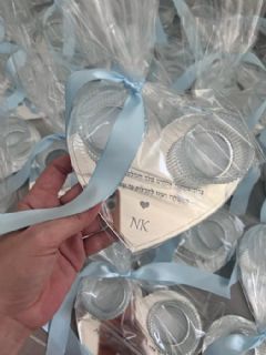 מעמד נרות לב עם הקדשה אישית